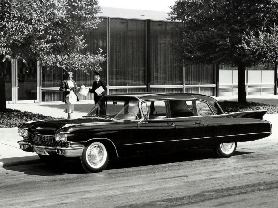  Cadillac Series 75 Fleetwood Imperial Sedan 1960 года  (фото 1 из 1)
